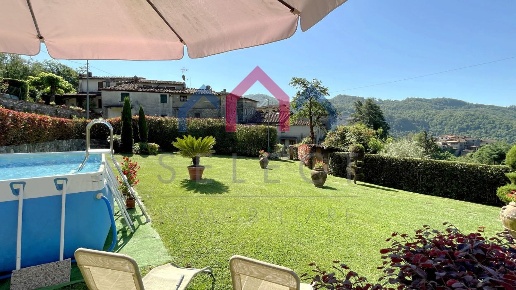 casa indipendente in vendita a Pescaglia in zona Villa a Roggio