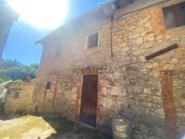 quadrivano in vendita a Pescaglia in zona San Martino in Freddana