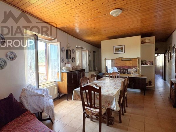 casa indipendente in vendita a Pescaglia in zona Fiano