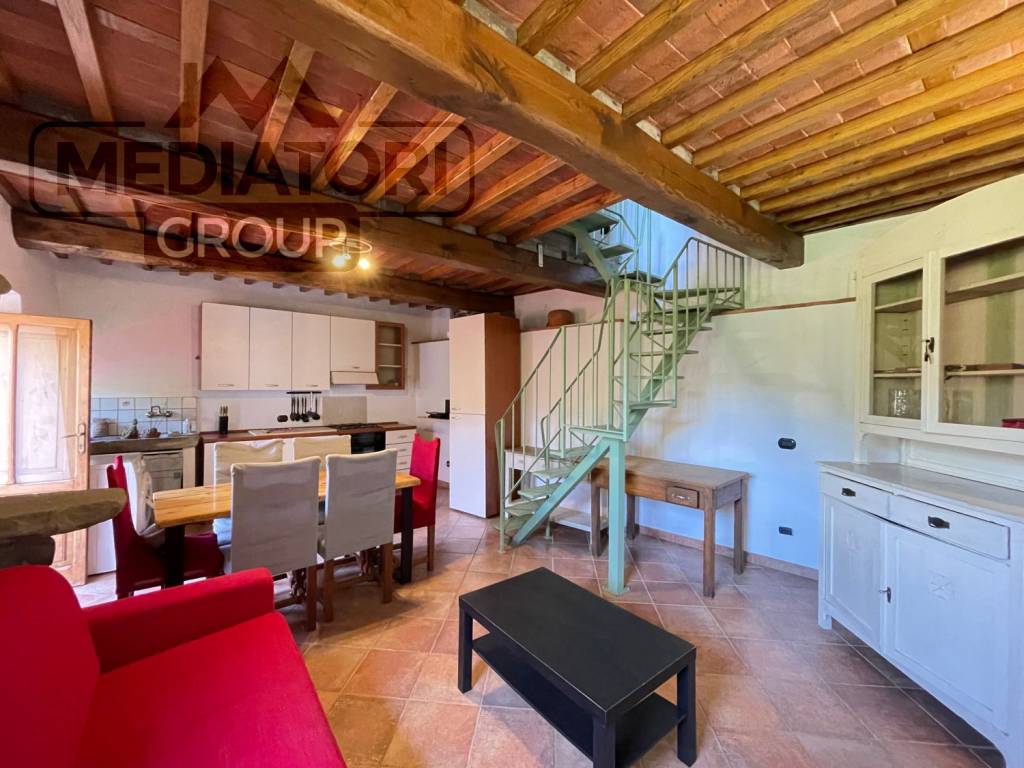 casa indipendente in vendita a Pescaglia