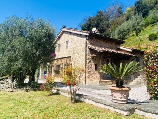 casale in vendita a Pescaglia