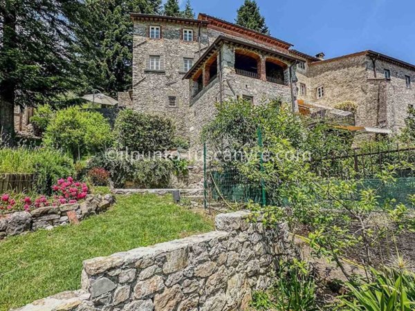 casale in vendita a Pescaglia