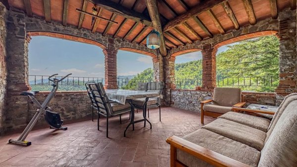 casale in vendita a Pescaglia