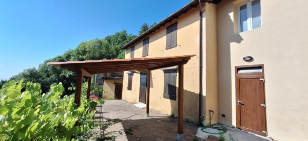 casa indipendente in vendita a Pescaglia in zona San Rocco