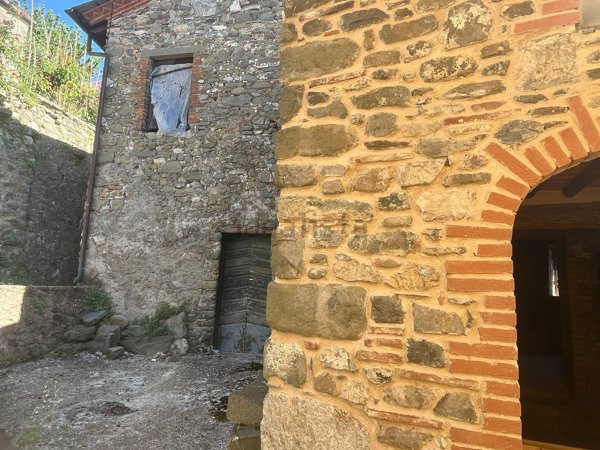 casale in vendita a Pescaglia