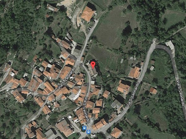 casa indipendente in vendita a Piazza al Serchio in zona Cogna