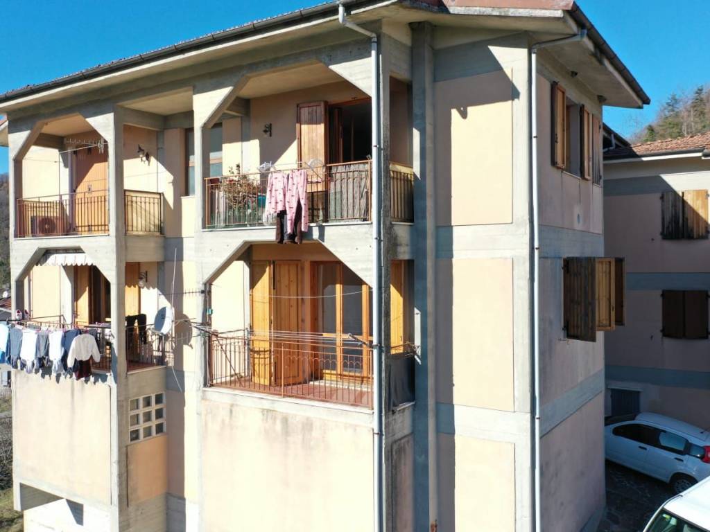 appartamento in vendita a Piazza al Serchio in zona Sant'Anastasio