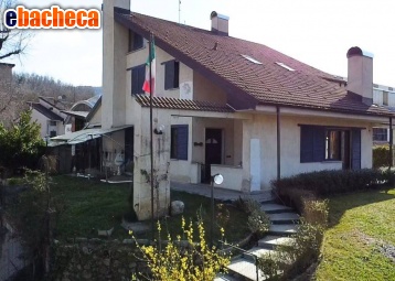 casa indipendente in vendita a Piazza al Serchio in zona San Michele
