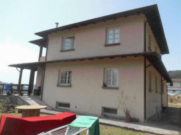 casa indipendente in vendita a Piazza al Serchio in zona Cogna
