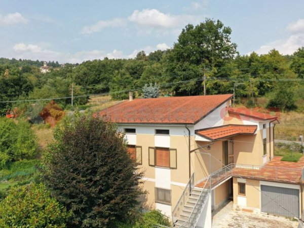 casa indipendente in vendita a Piazza al Serchio in zona San Michele