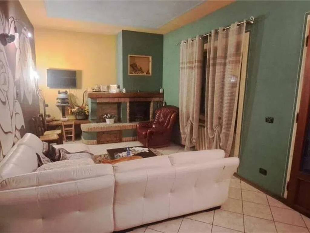 casa indipendente in vendita a Piazza al Serchio in zona San Michele