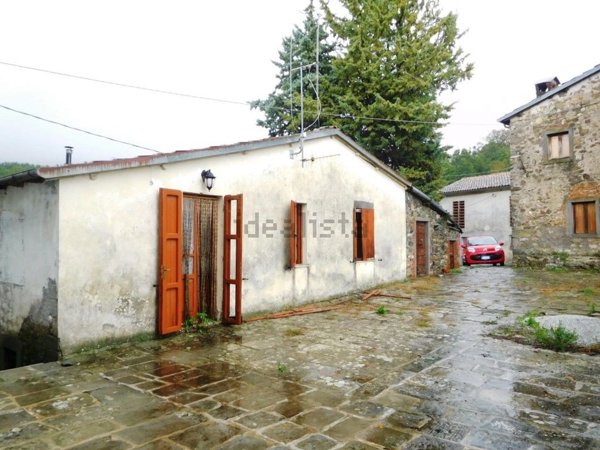 appartamento in vendita a Piazza al Serchio in zona Colognola