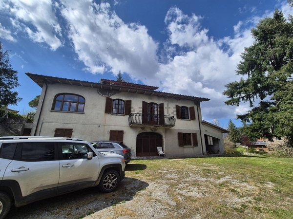 casa indipendente in vendita a Piazza al Serchio