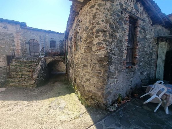 casa indipendente in vendita a Piazza al Serchio in zona San Michele