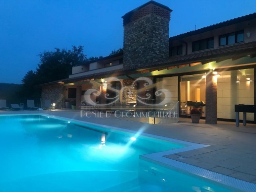 casa indipendente in vendita a Piazza al Serchio in zona Nicciano