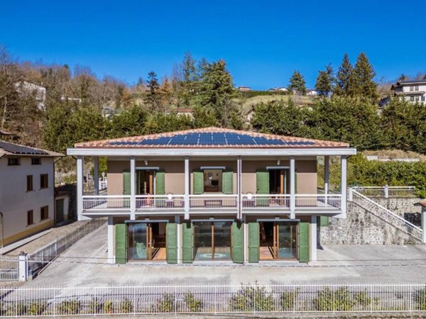 casa indipendente in vendita a Piazza al Serchio