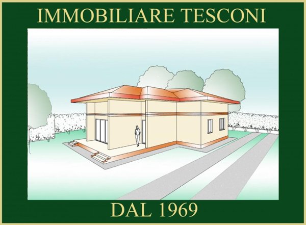 casa indipendente in vendita a Pietrasanta in zona Tonfano