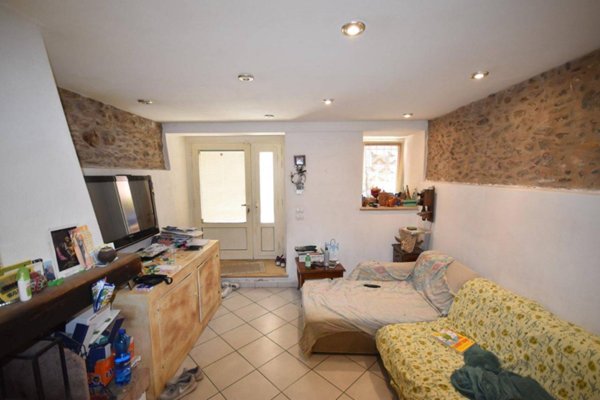 casa indipendente in vendita a Pietrasanta in zona Vallecchia