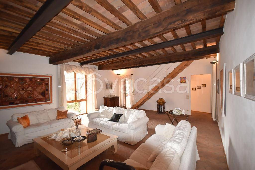 casa indipendente in vendita a Pietrasanta