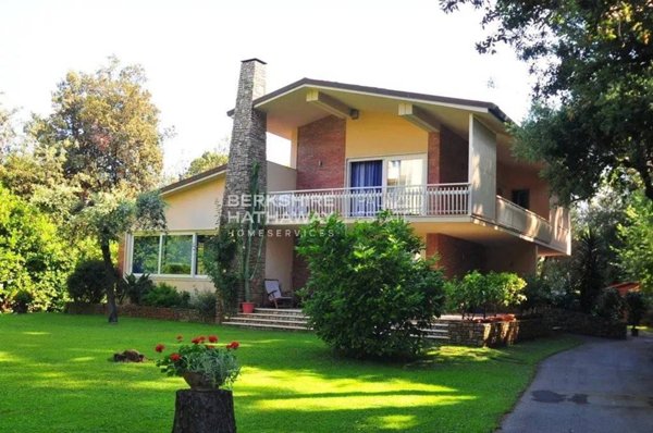 casa indipendente in vendita a Pietrasanta in zona Marina di Pietrasanta