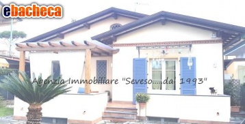 casa indipendente in vendita a Pietrasanta in zona Castello