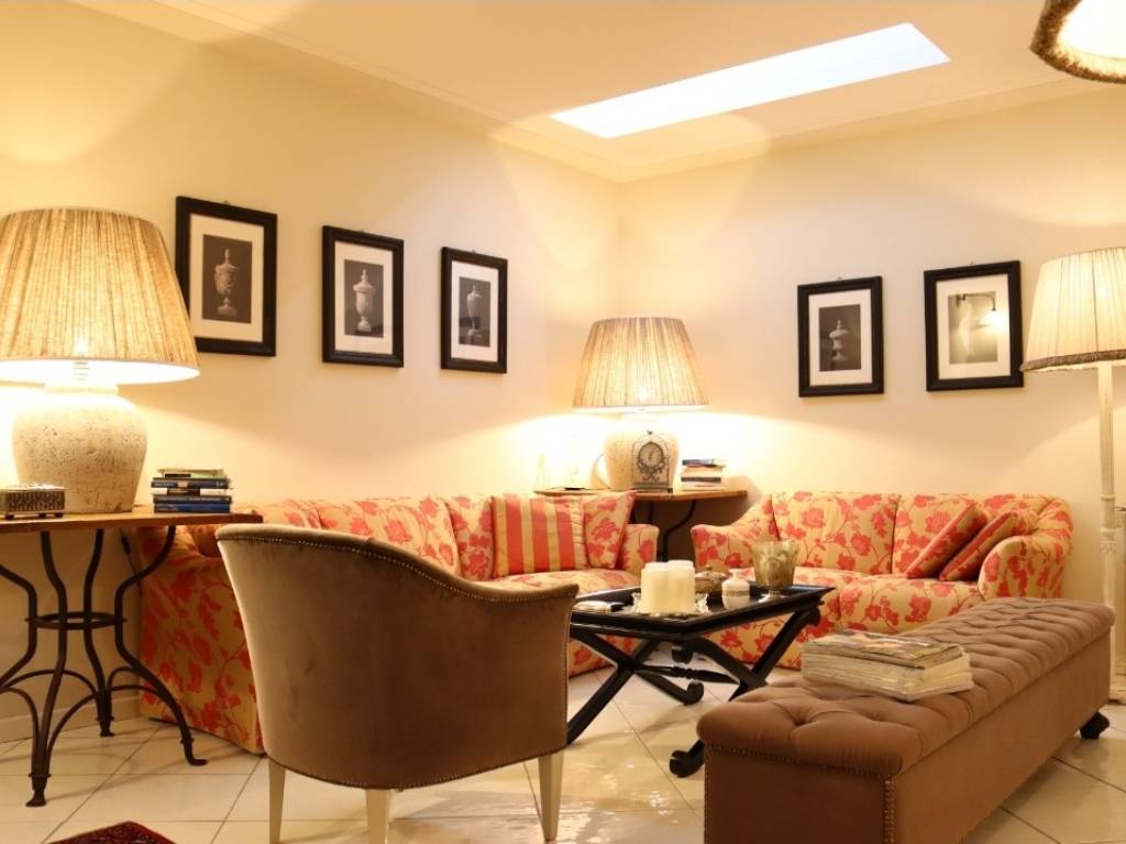 casa indipendente in vendita a Pietrasanta in zona Fiumetto