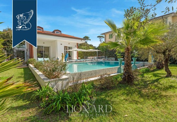 casa indipendente in vendita a Pietrasanta in zona Marina di Pietrasanta
