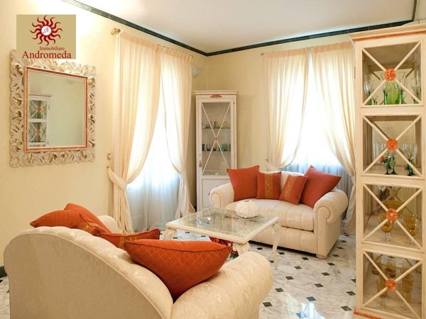 appartamento in vendita a Pietrasanta in zona Marina di Pietrasanta