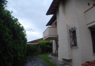 casa indipendente in vendita a Pietrasanta in zona Fiumetto