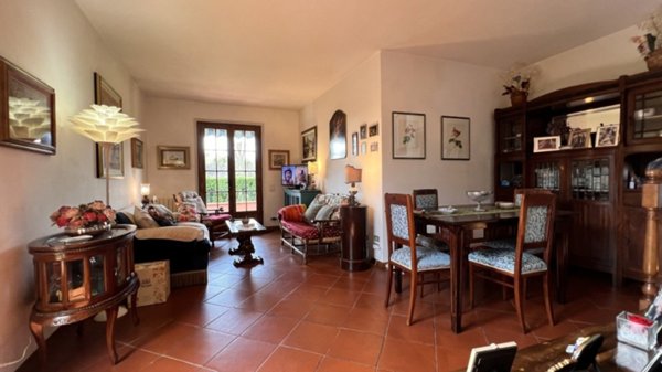 casa indipendente in vendita a Pietrasanta