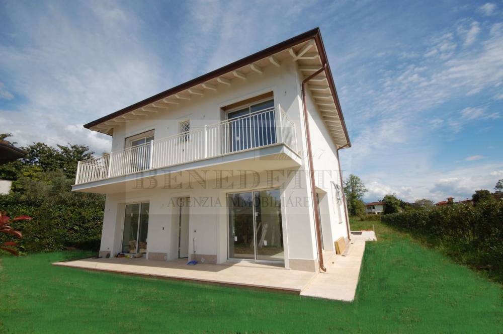 casa indipendente in vendita a Pietrasanta