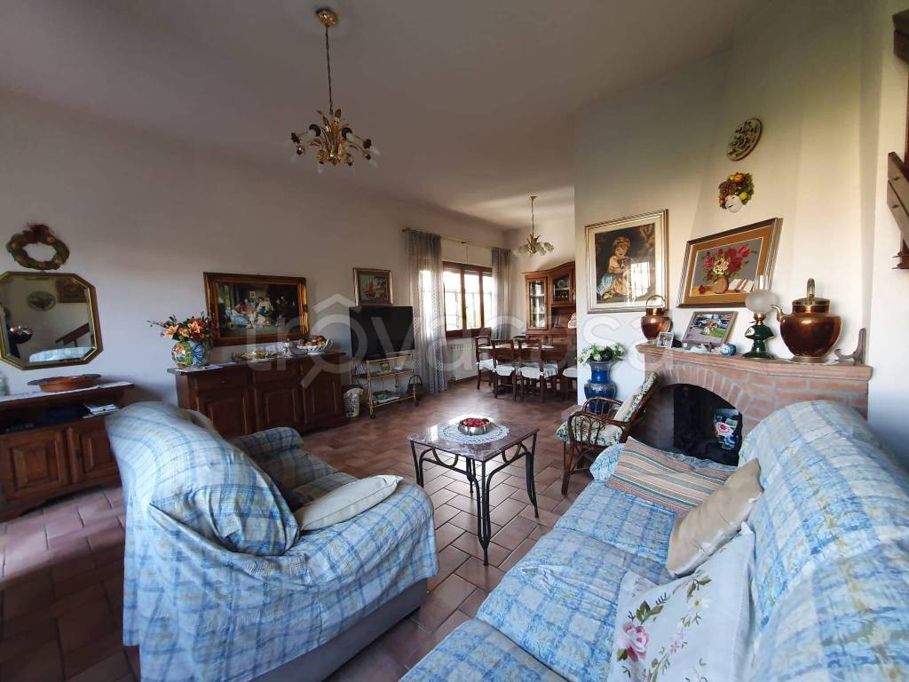 casa indipendente in vendita a Pietrasanta in zona Marina di Pietrasanta