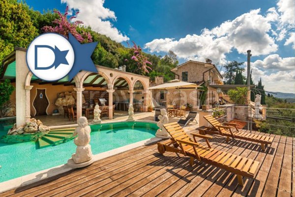 casa indipendente in vendita a Pietrasanta