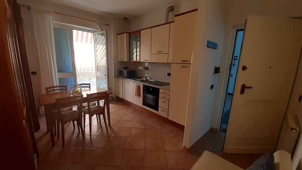 appartamento in vendita a Pietrasanta in zona Marina di Pietrasanta