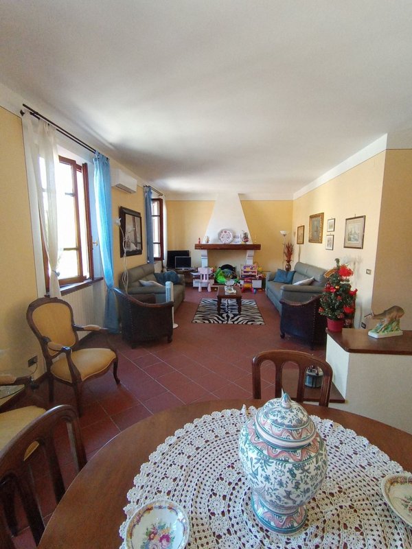appartamento in vendita a Pietrasanta in zona Motrone