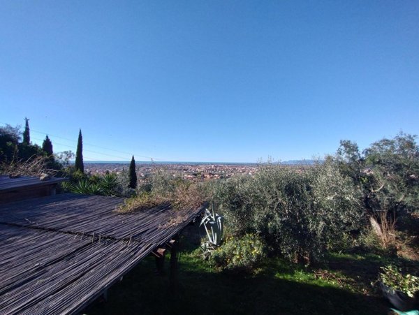 casa indipendente in vendita a Pietrasanta