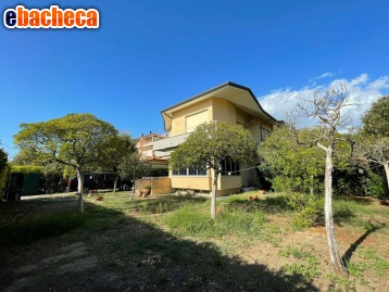 casa indipendente in vendita a Pietrasanta