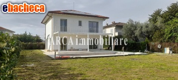 casa indipendente in vendita a Pietrasanta