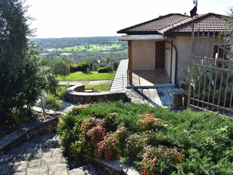 casa indipendente in vendita a Pietrasanta