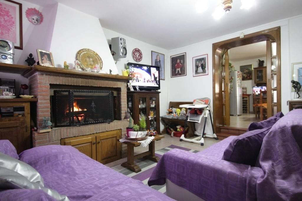 casa indipendente in vendita a Pietrasanta