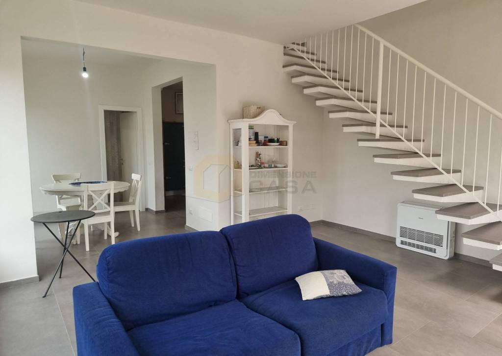 casa indipendente in vendita a Pietrasanta in zona Tonfano