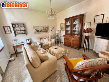 casa indipendente in vendita a Pietrasanta
