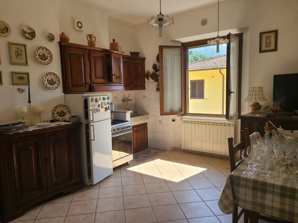 appartamento in vendita a Pietrasanta in zona Strettoia