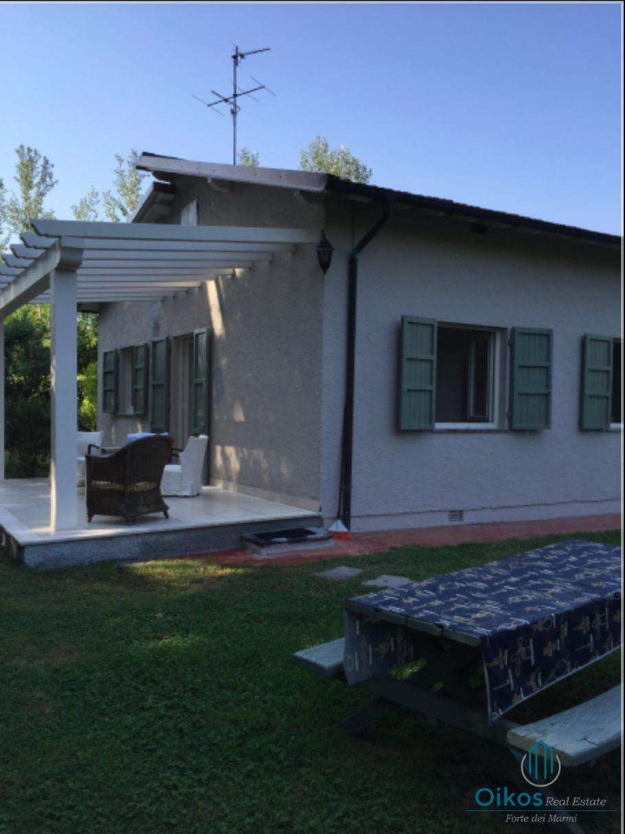 casa indipendente in vendita a Pietrasanta