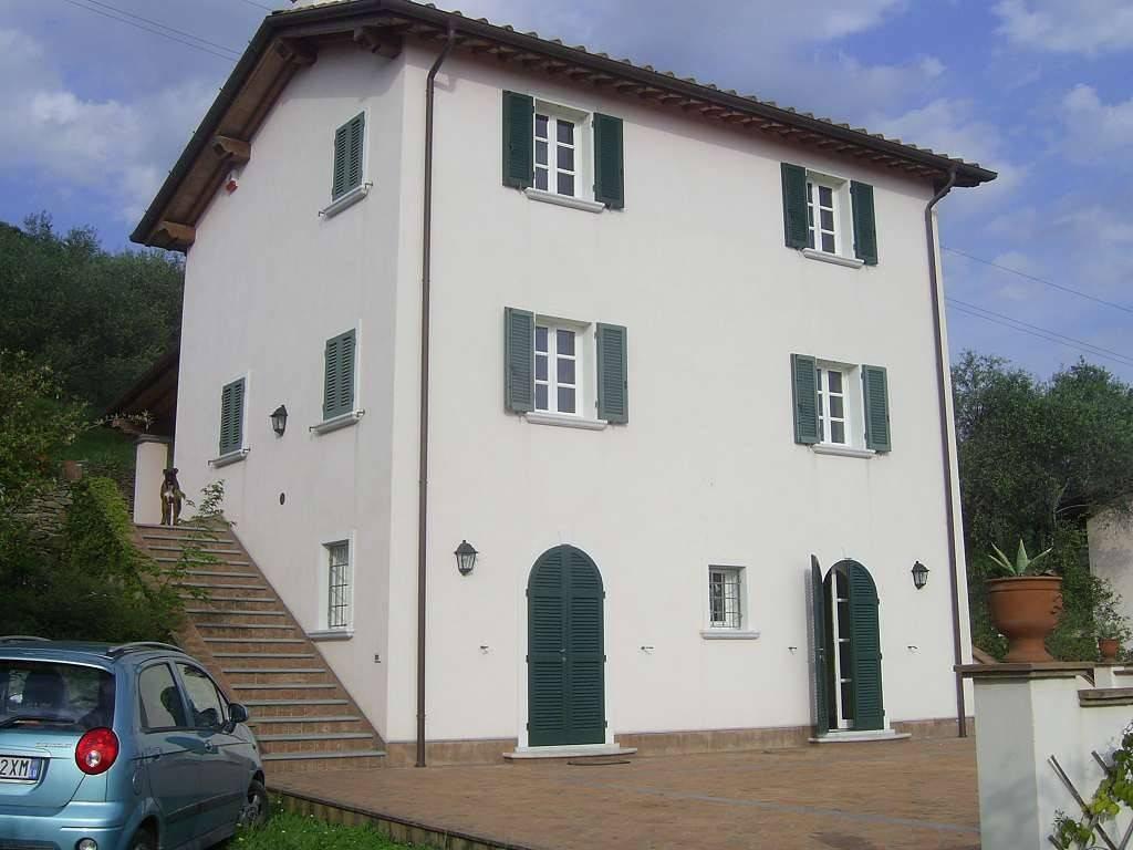 casa indipendente in vendita a Pietrasanta