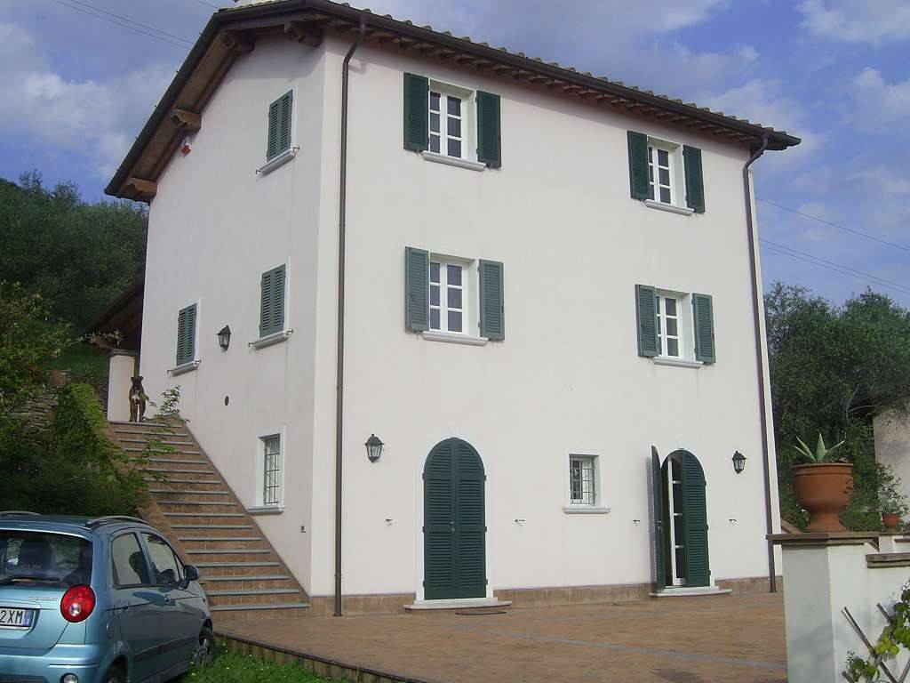 casa indipendente in vendita a Pietrasanta