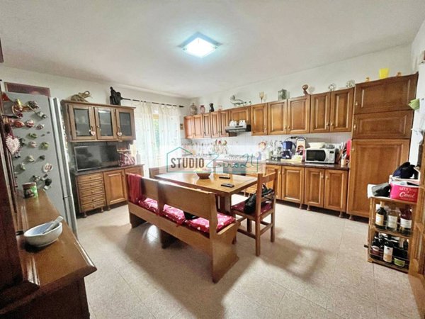 casa indipendente in vendita a Pietrasanta