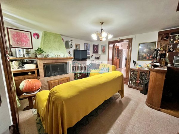 casa indipendente in vendita a Pietrasanta