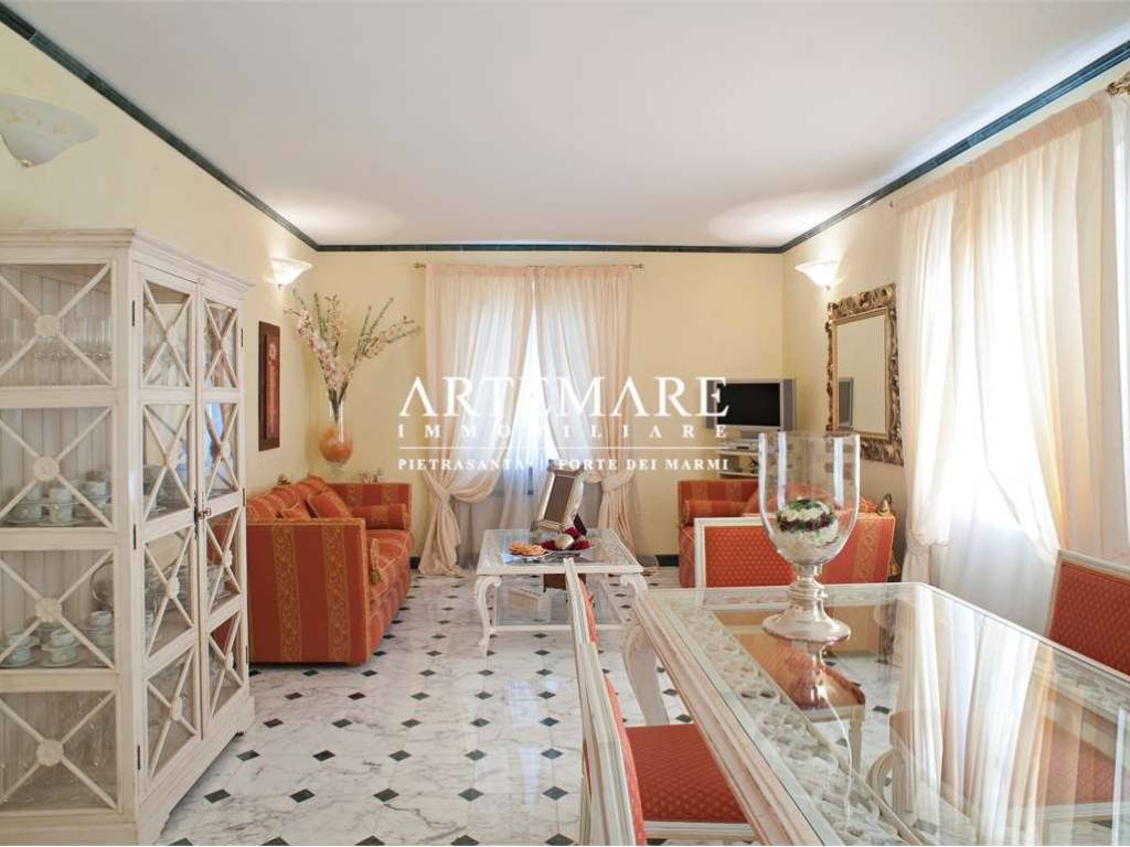 appartamento in vendita a Pietrasanta in zona Marina di Pietrasanta