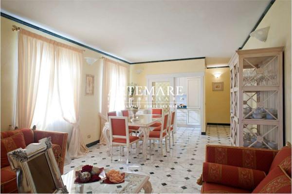 appartamento in vendita a Pietrasanta in zona Marina di Pietrasanta